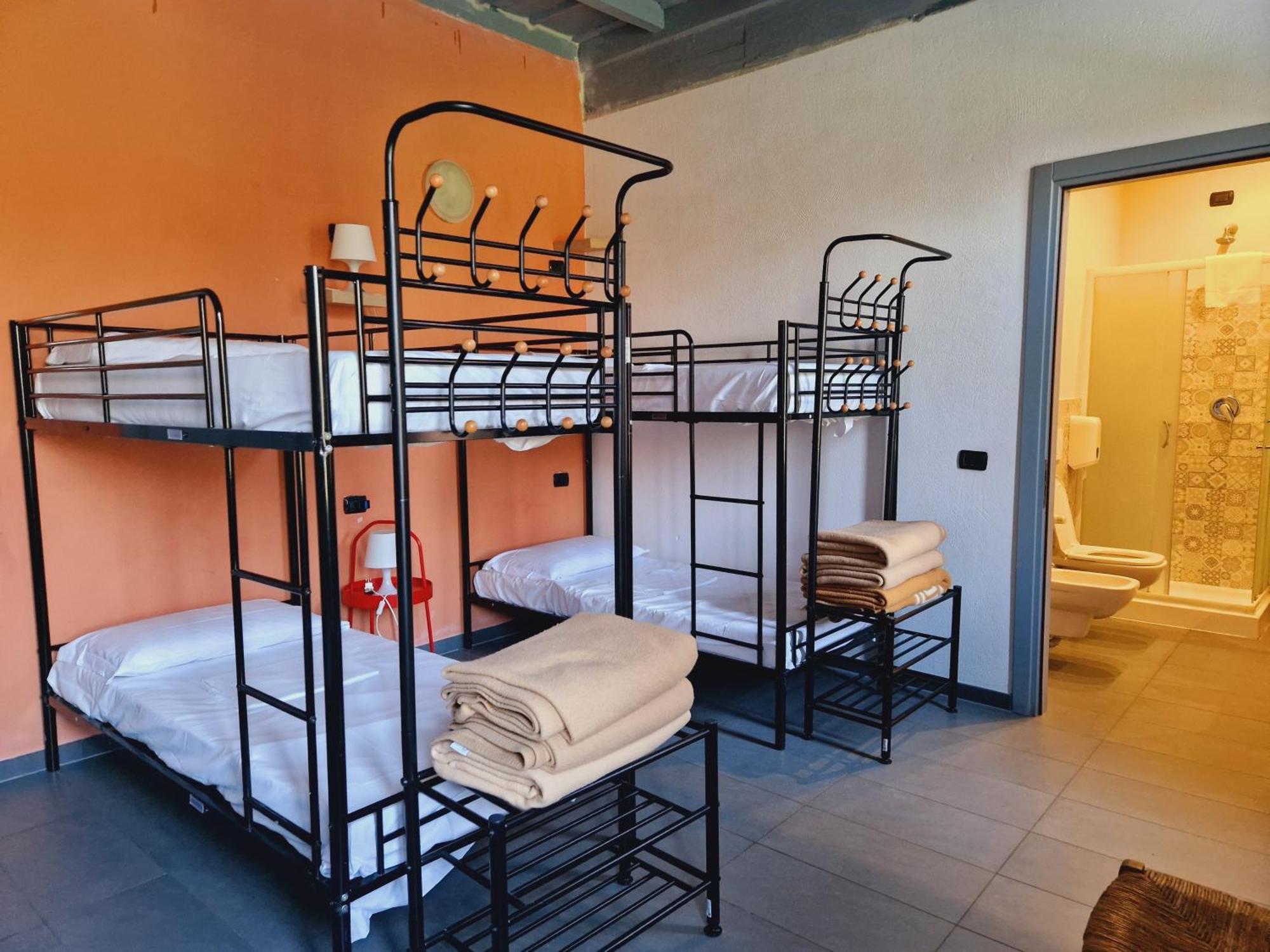 B&B E Ostello, Parco Di Monza, Cascina Costa Alta מראה חיצוני תמונה