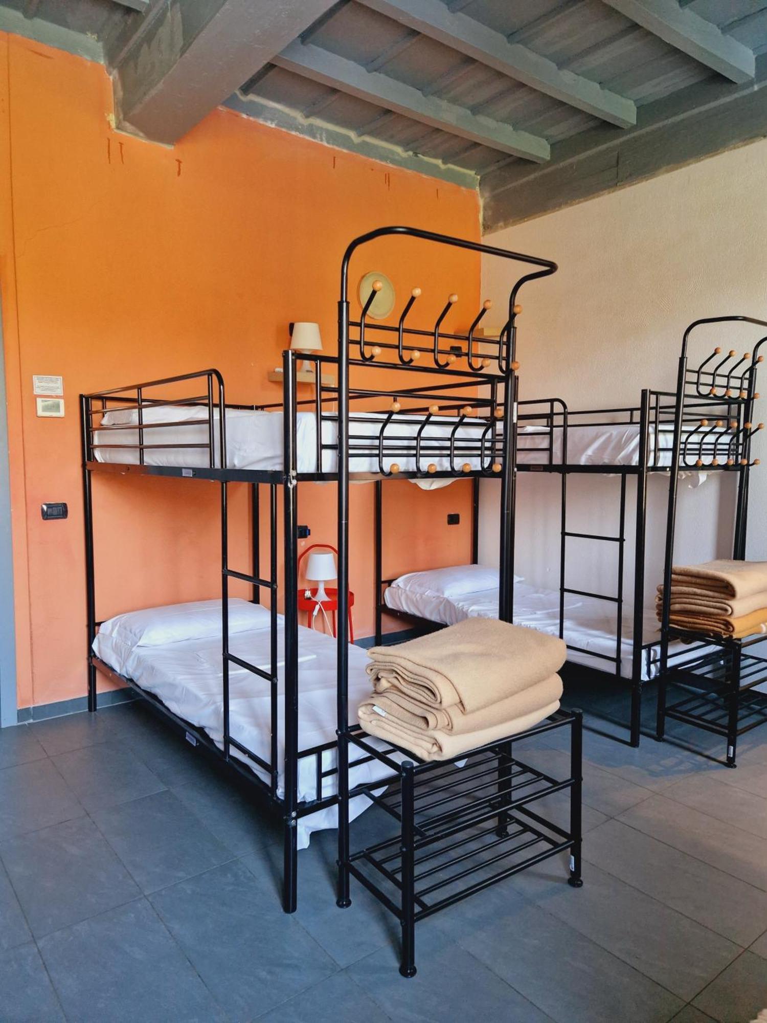 B&B E Ostello, Parco Di Monza, Cascina Costa Alta מראה חיצוני תמונה