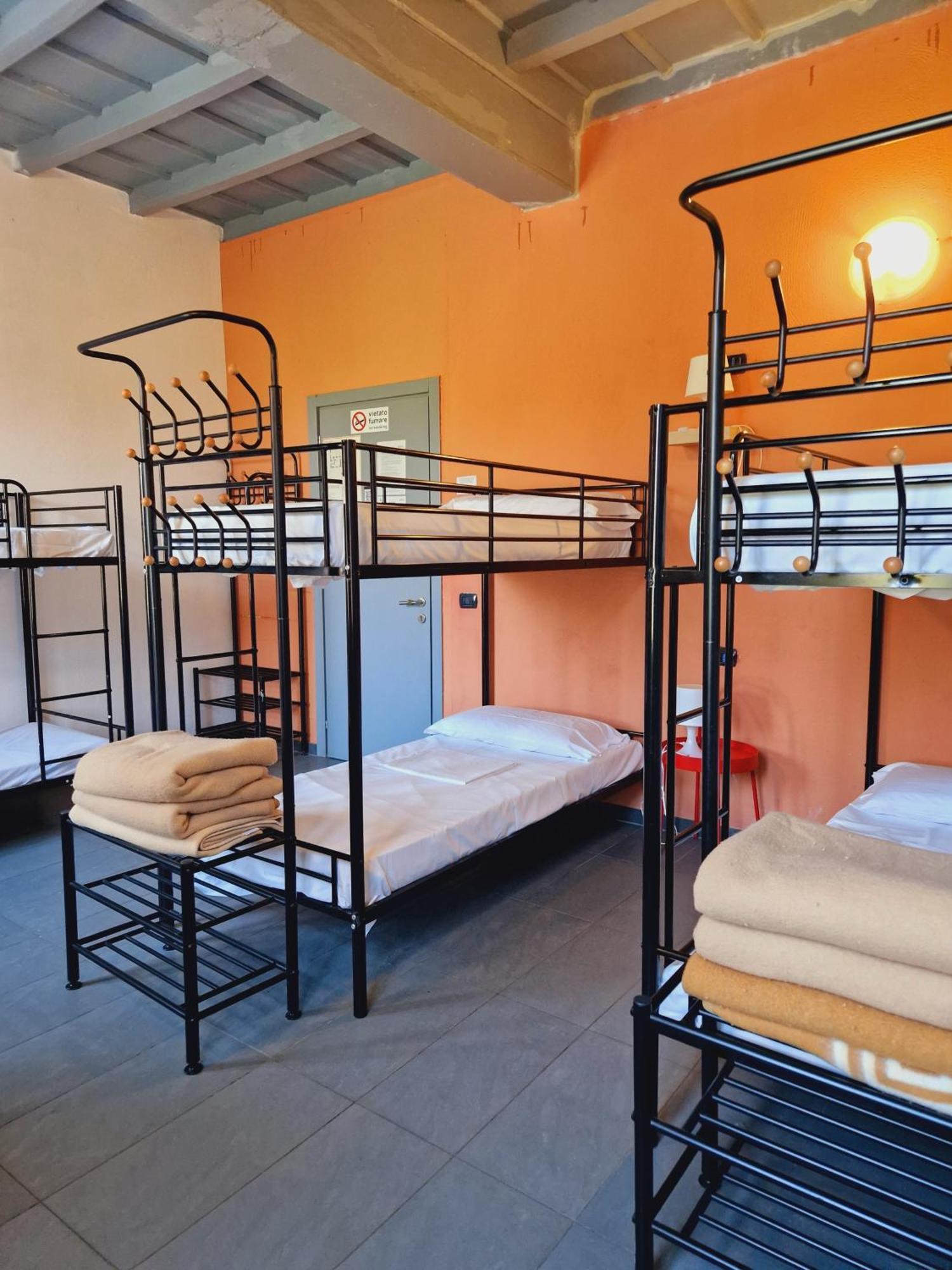 B&B E Ostello, Parco Di Monza, Cascina Costa Alta מראה חיצוני תמונה