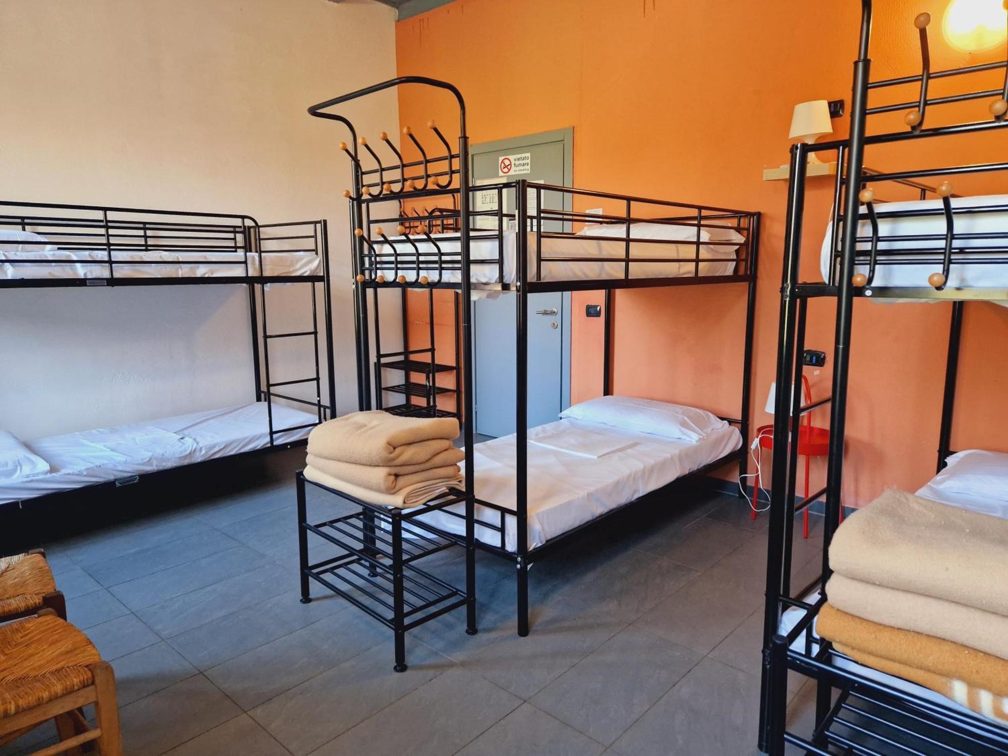 B&B E Ostello, Parco Di Monza, Cascina Costa Alta מראה חיצוני תמונה