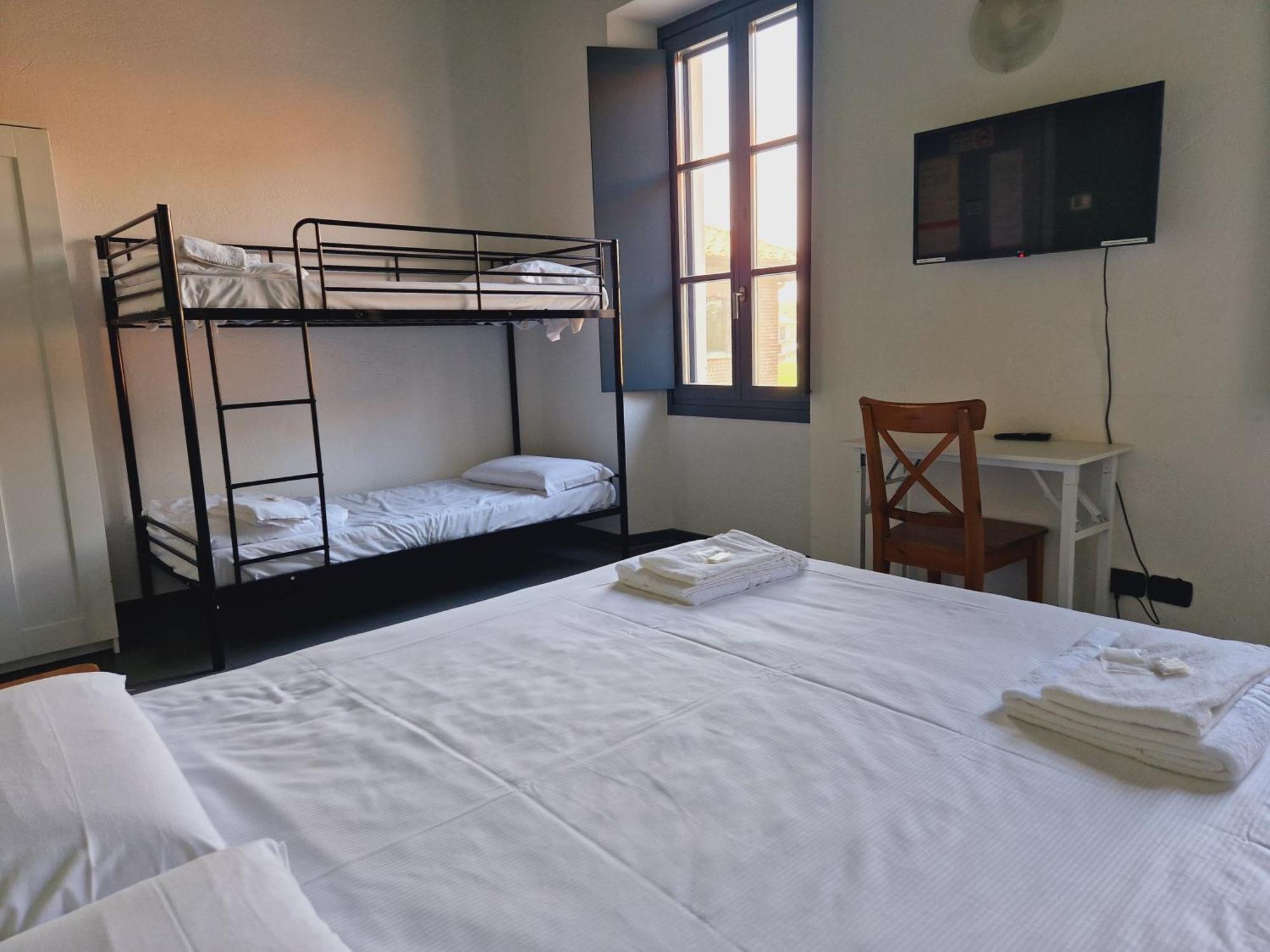 B&B E Ostello, Parco Di Monza, Cascina Costa Alta מראה חיצוני תמונה