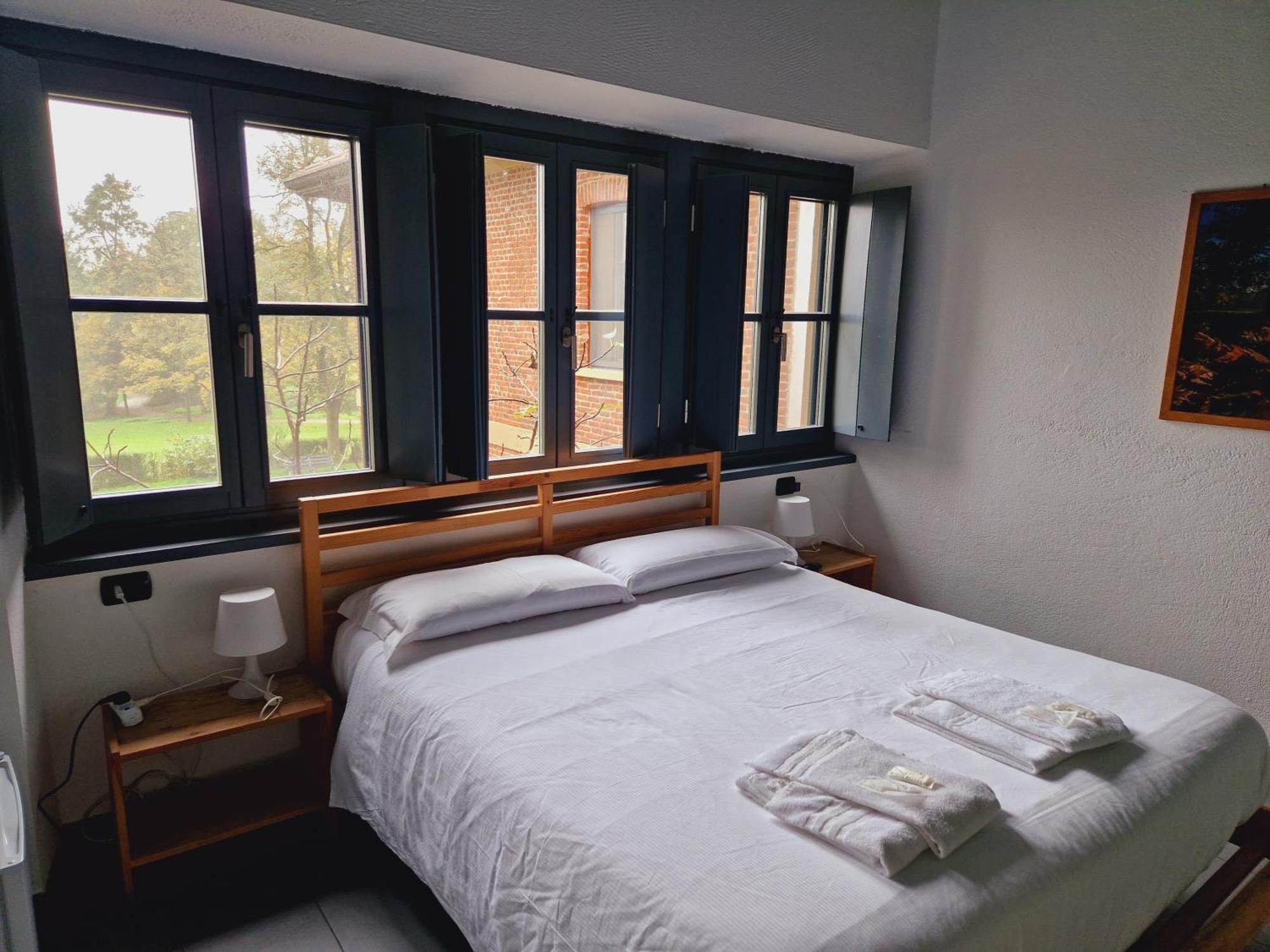 B&B E Ostello, Parco Di Monza, Cascina Costa Alta מראה חיצוני תמונה