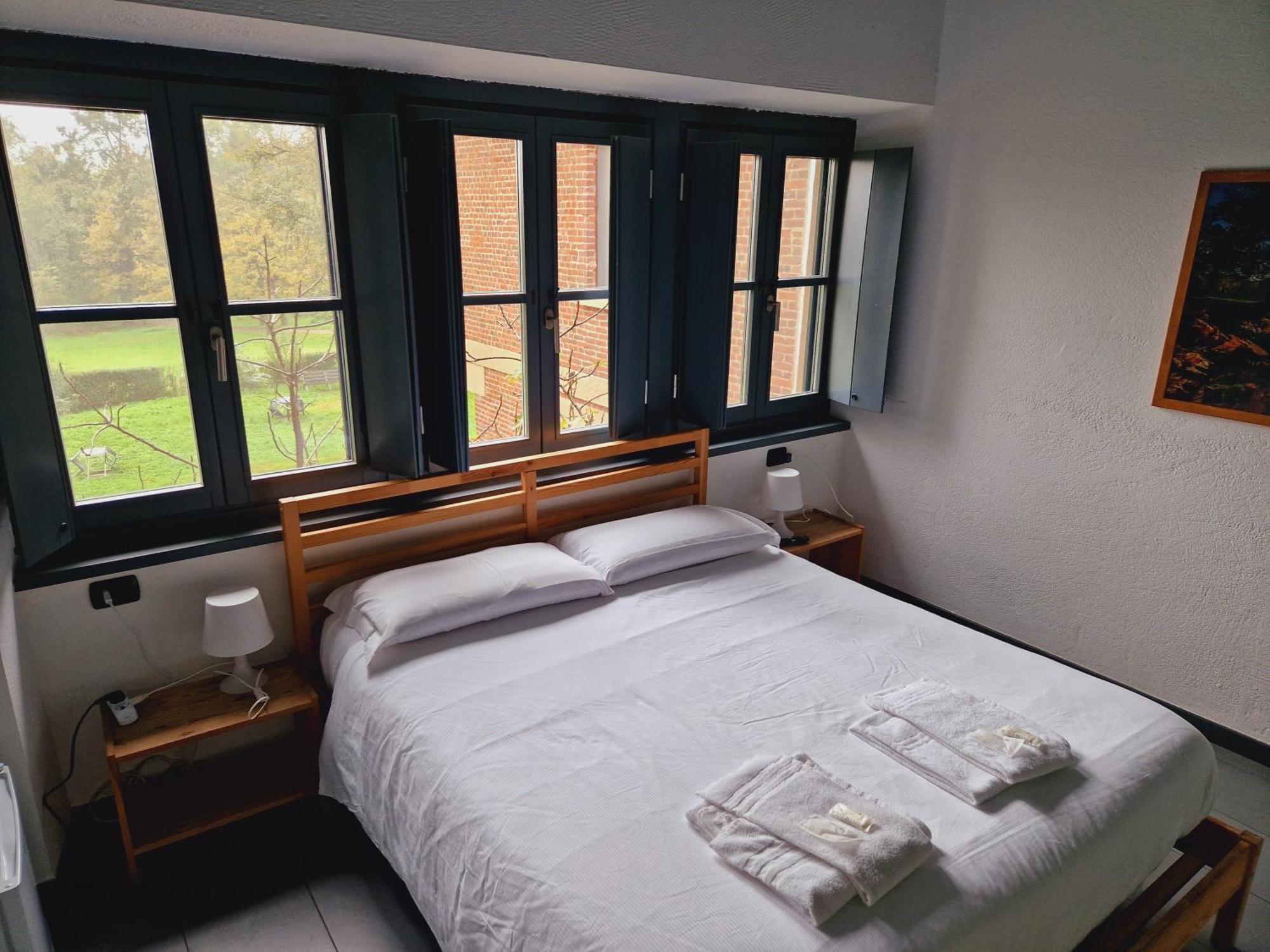 B&B E Ostello, Parco Di Monza, Cascina Costa Alta מראה חיצוני תמונה