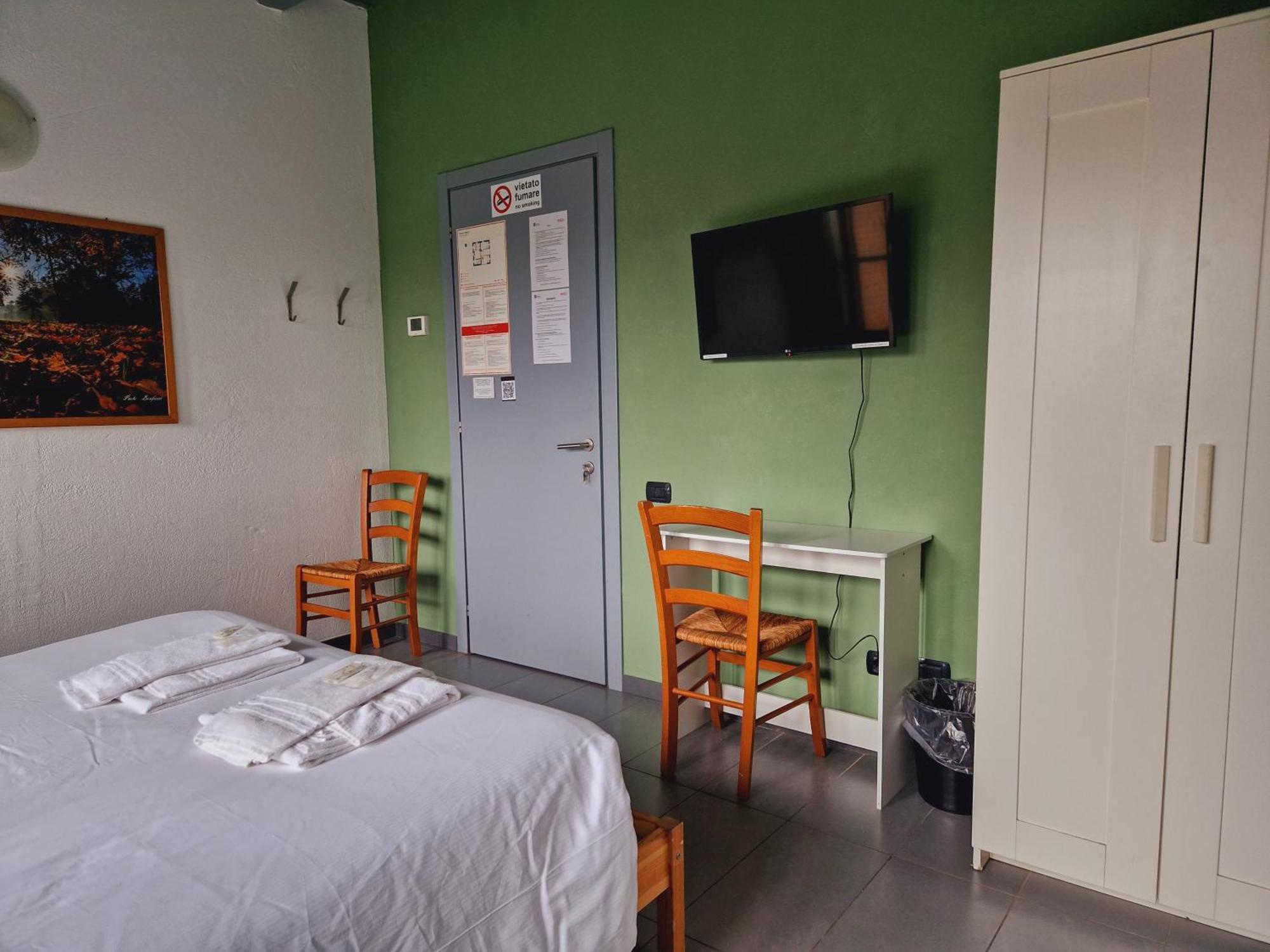 B&B E Ostello, Parco Di Monza, Cascina Costa Alta מראה חיצוני תמונה